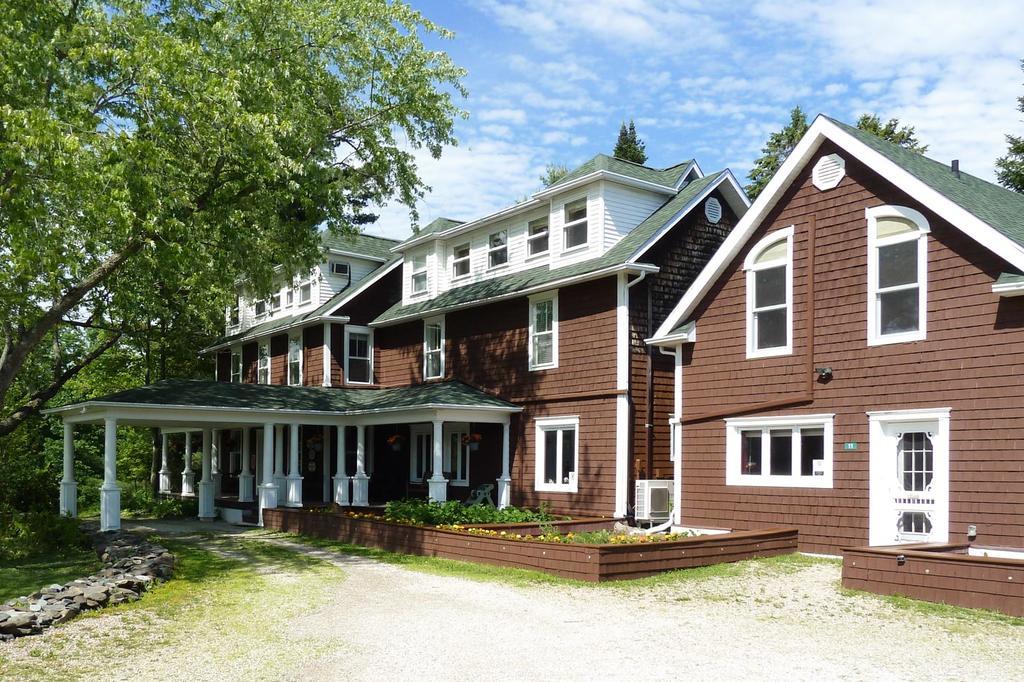 Auberge la Raveaudière North Hatley Esterno foto