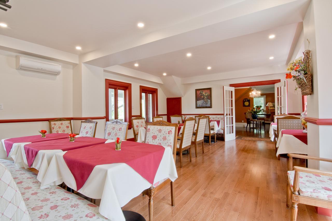 Auberge la Raveaudière North Hatley Esterno foto